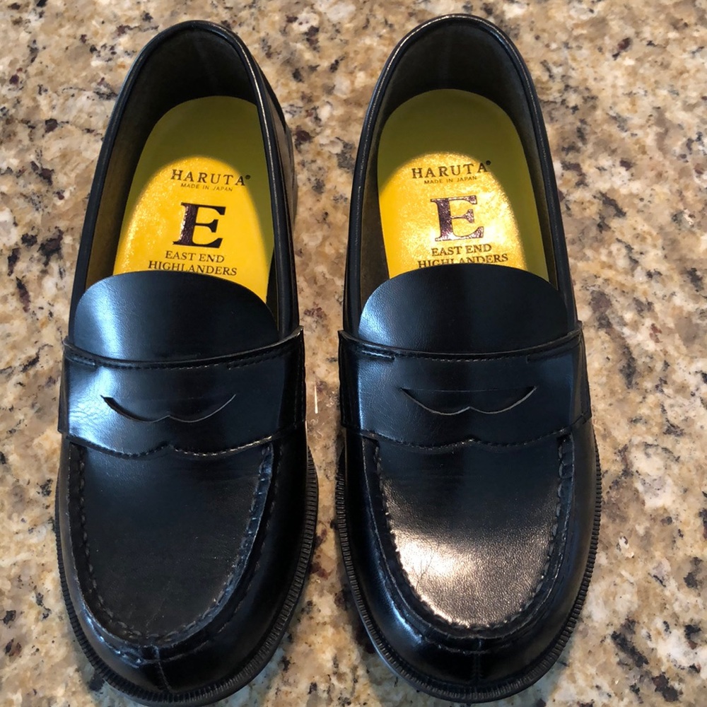 East End Highlander’s boys loafers brand new